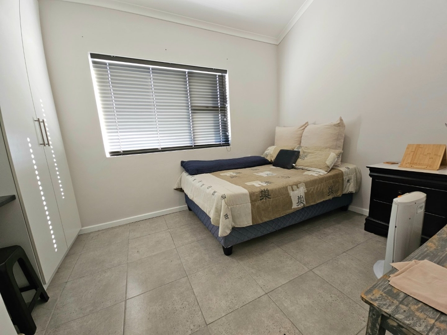 2 Bedroom Property for Sale in Stratford Green Western Cape